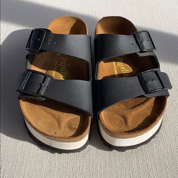 BIRKENSTOCK PAPILLIO Arizona Platform Black/White - Picture 2 of 7